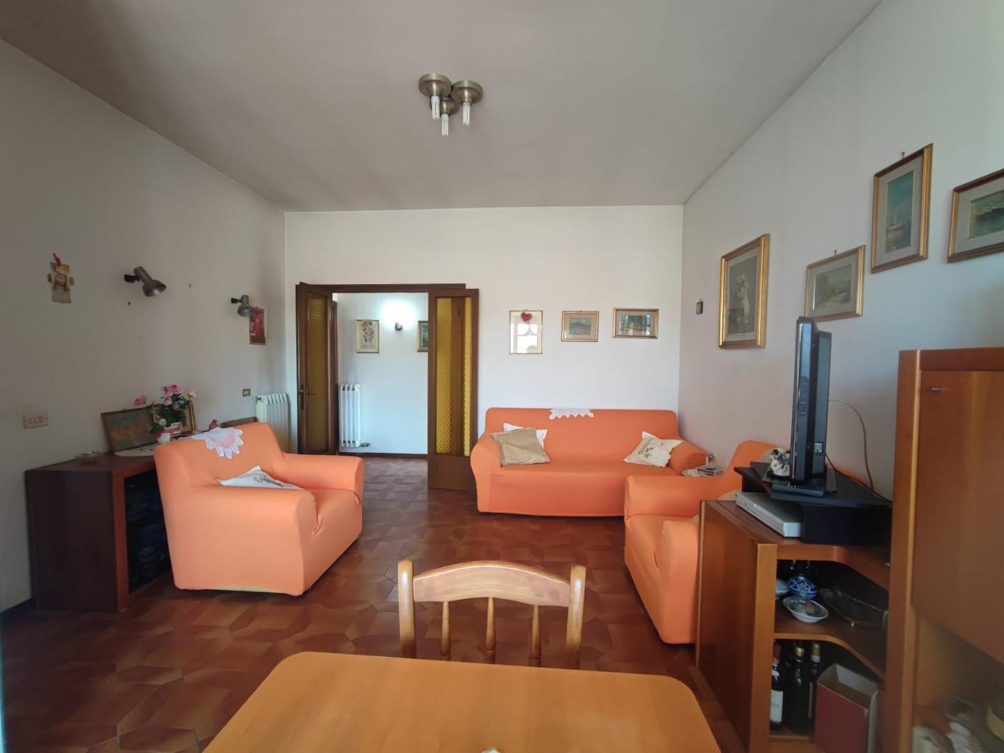 Attico con terrazzo, Palaia forcoli