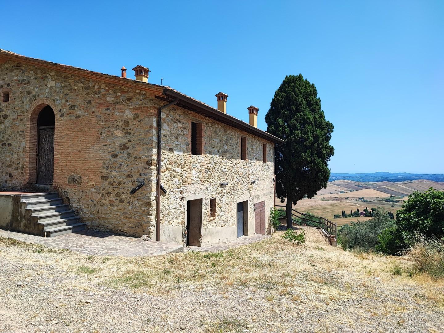 Rustico con giardino a Chianni