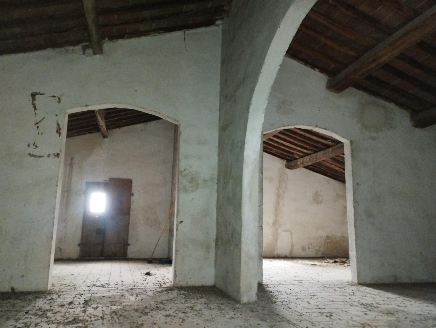 Stabile/Palazzo da ristrutturare, Palaia forcoli