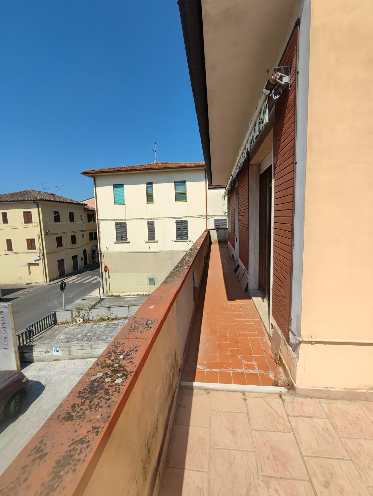 Attico con terrazzo, Palaia forcoli