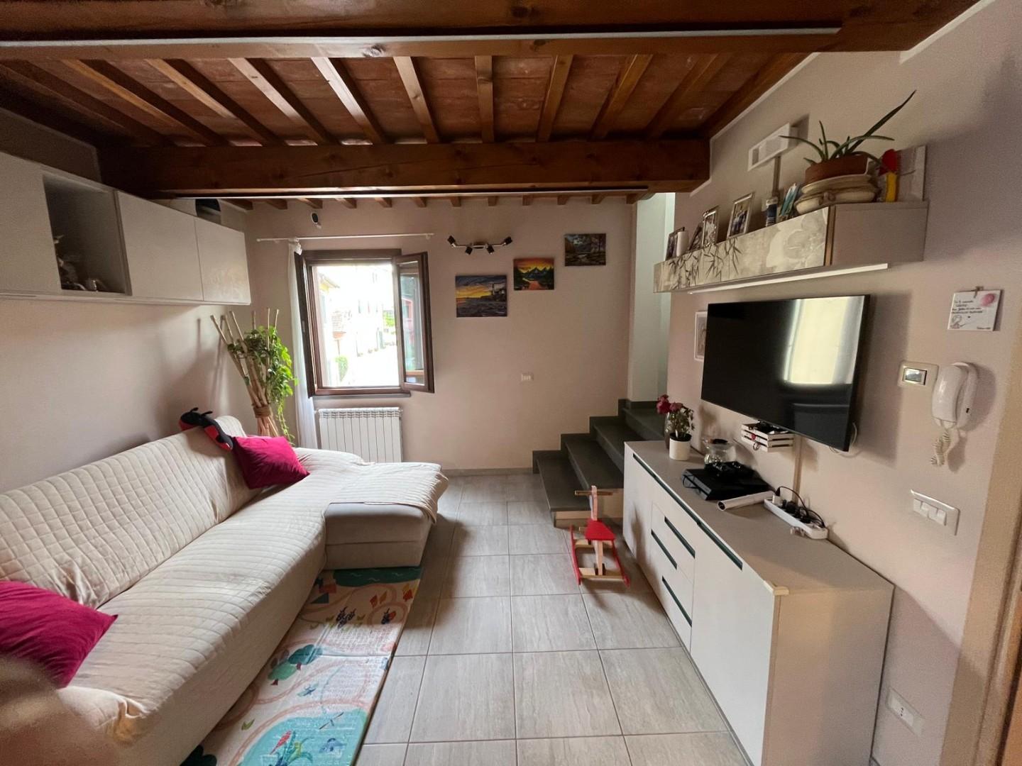 Quadrilocale ristrutturato, Palaia forcoli