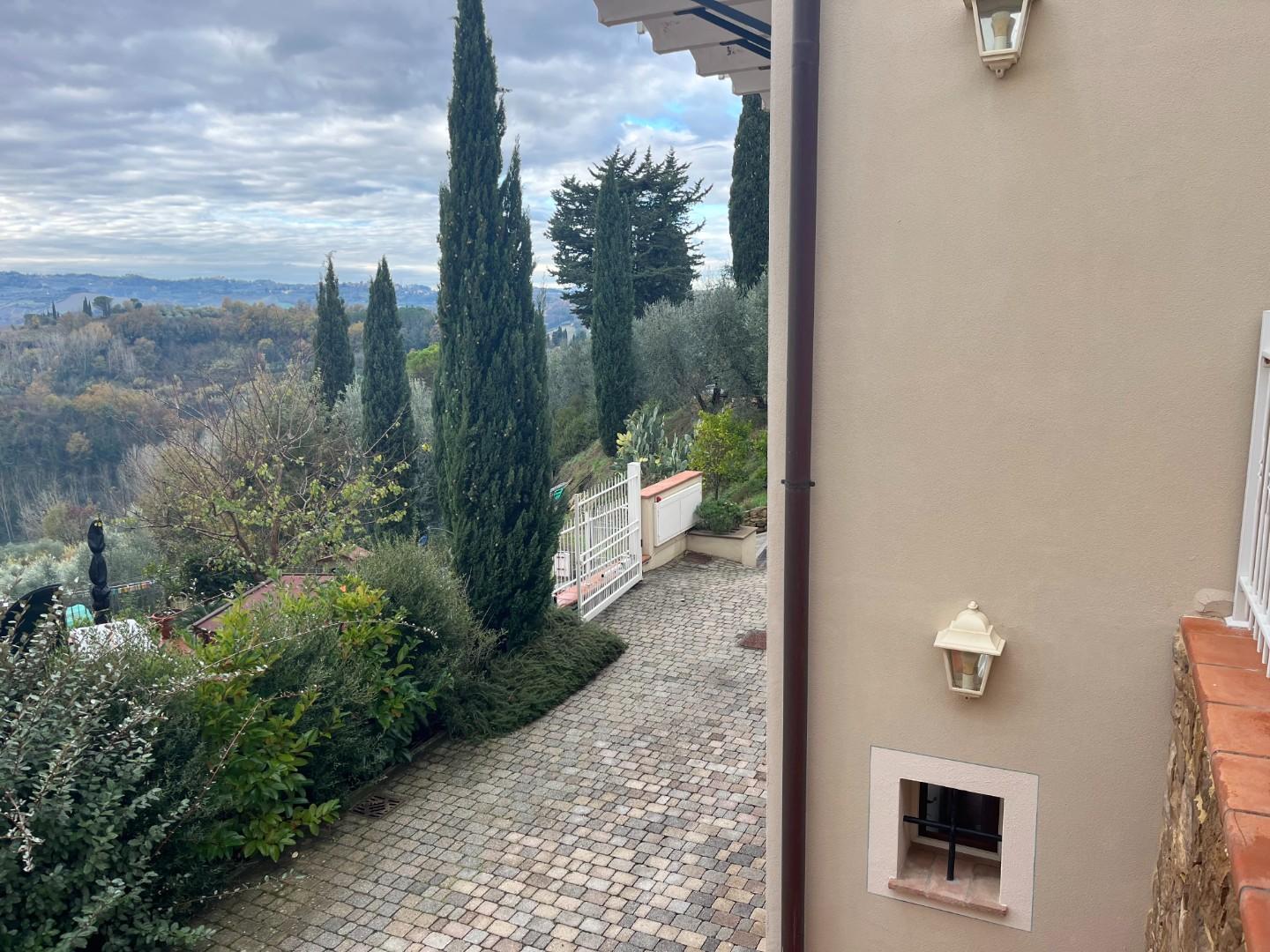 Villa con giardino, Terricciola soiana