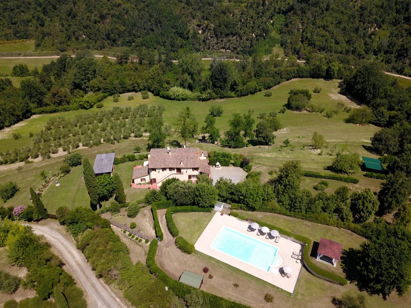 Rustico con giardino a Palaia