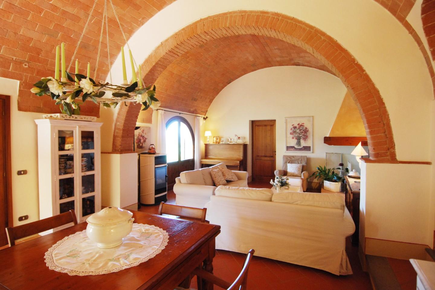 Rustico con giardino a Palaia