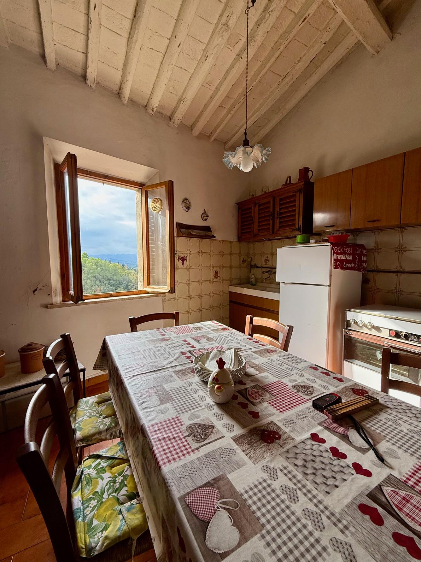 Trilocale in affitto, Peccioli montecchio