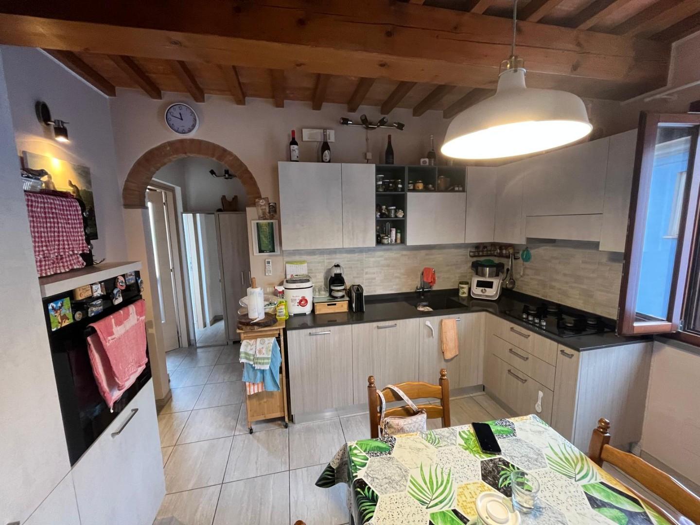 Quadrilocale ristrutturato, Palaia forcoli