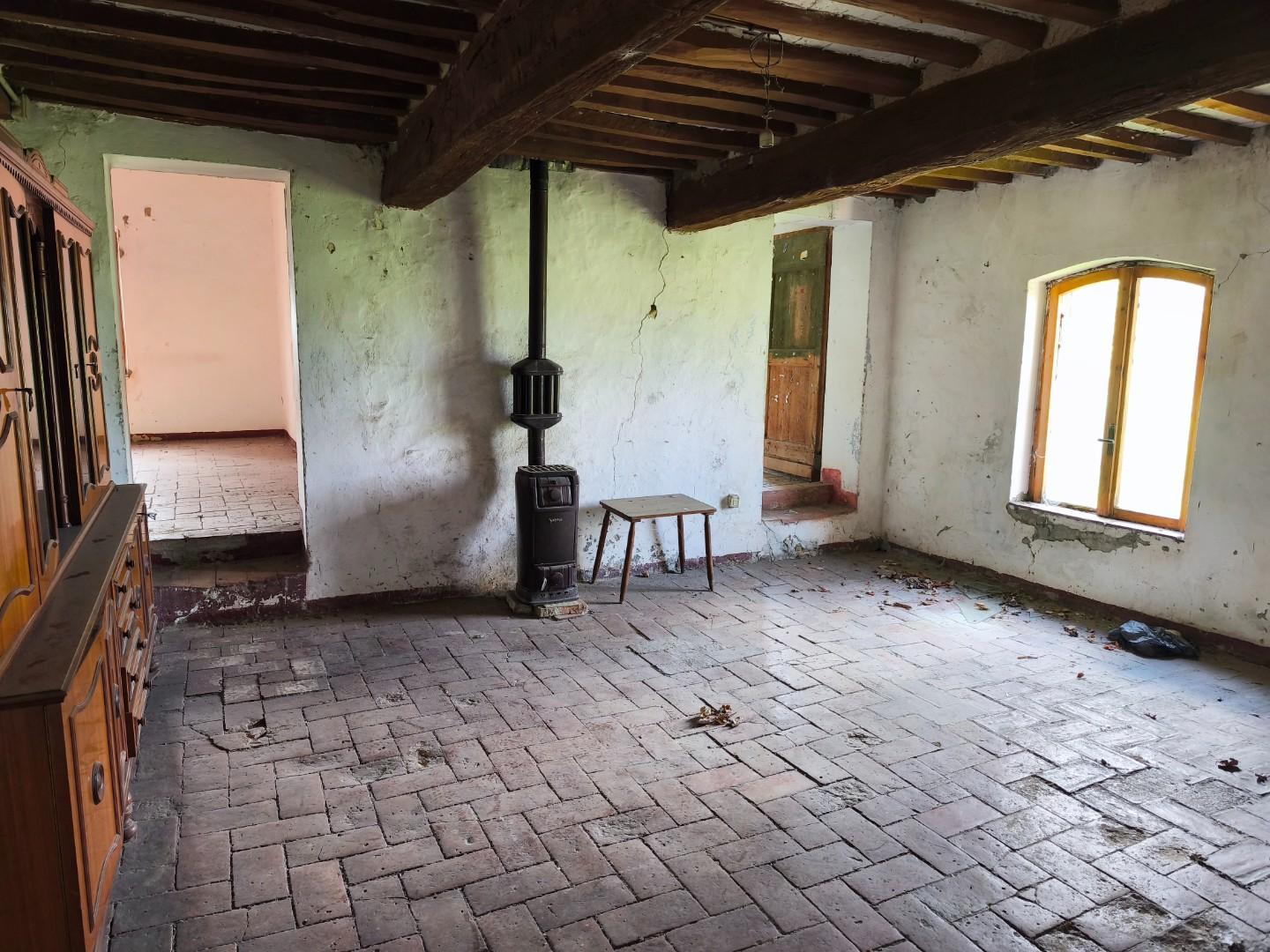 Rustico con giardino a Lajatico