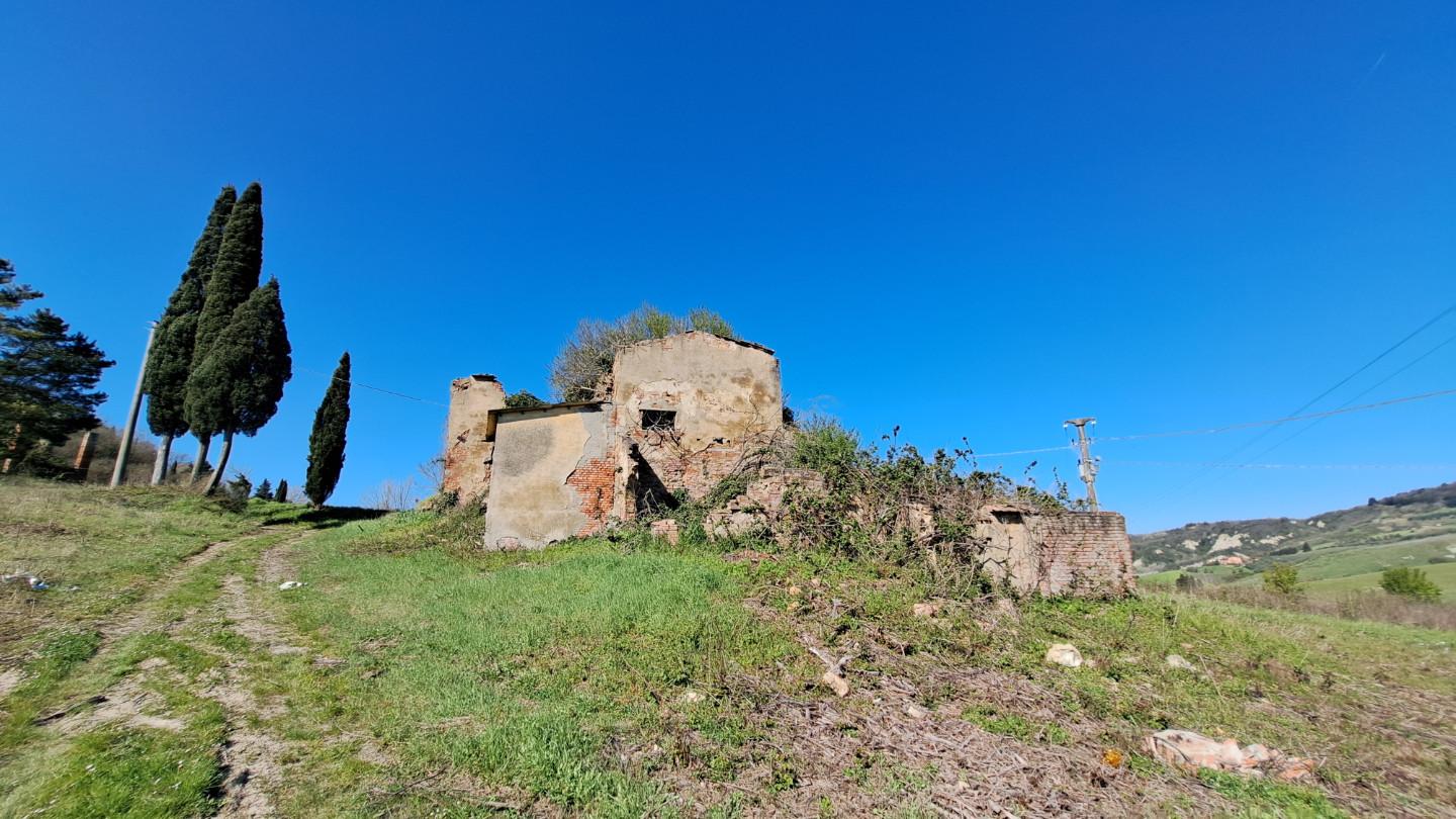Rustico da ristrutturare a Peccioli