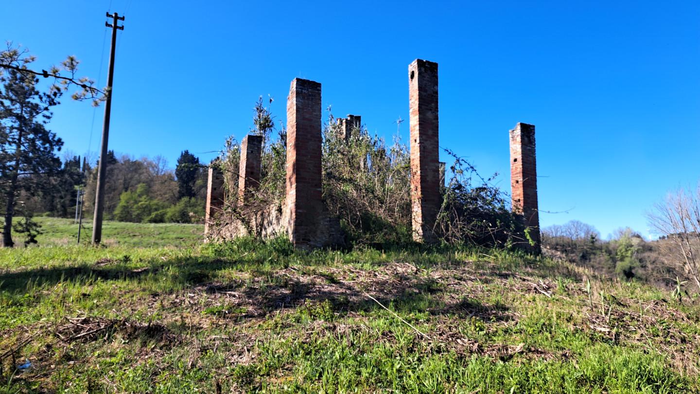 Rustico da ristrutturare a Peccioli