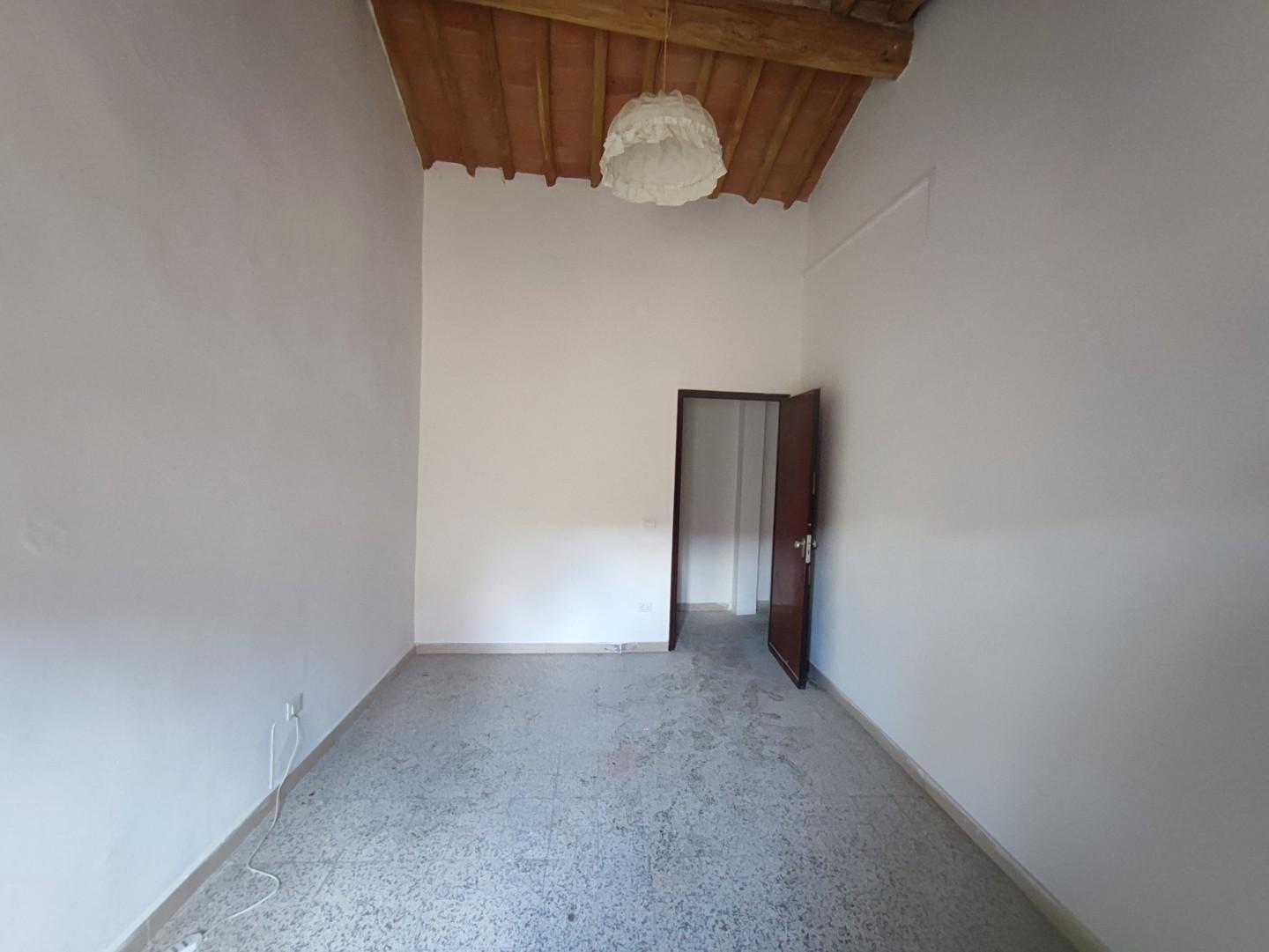 Trilocale arredato in affitto a Palaia