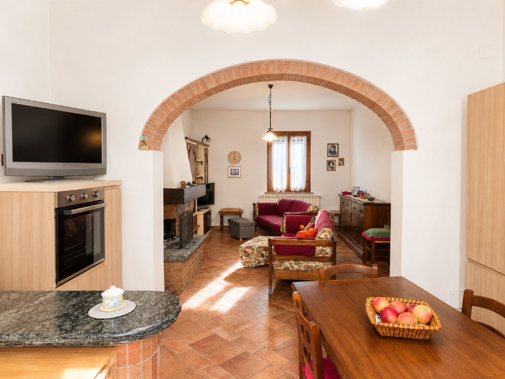 Casa indipendente con giardino a Palaia