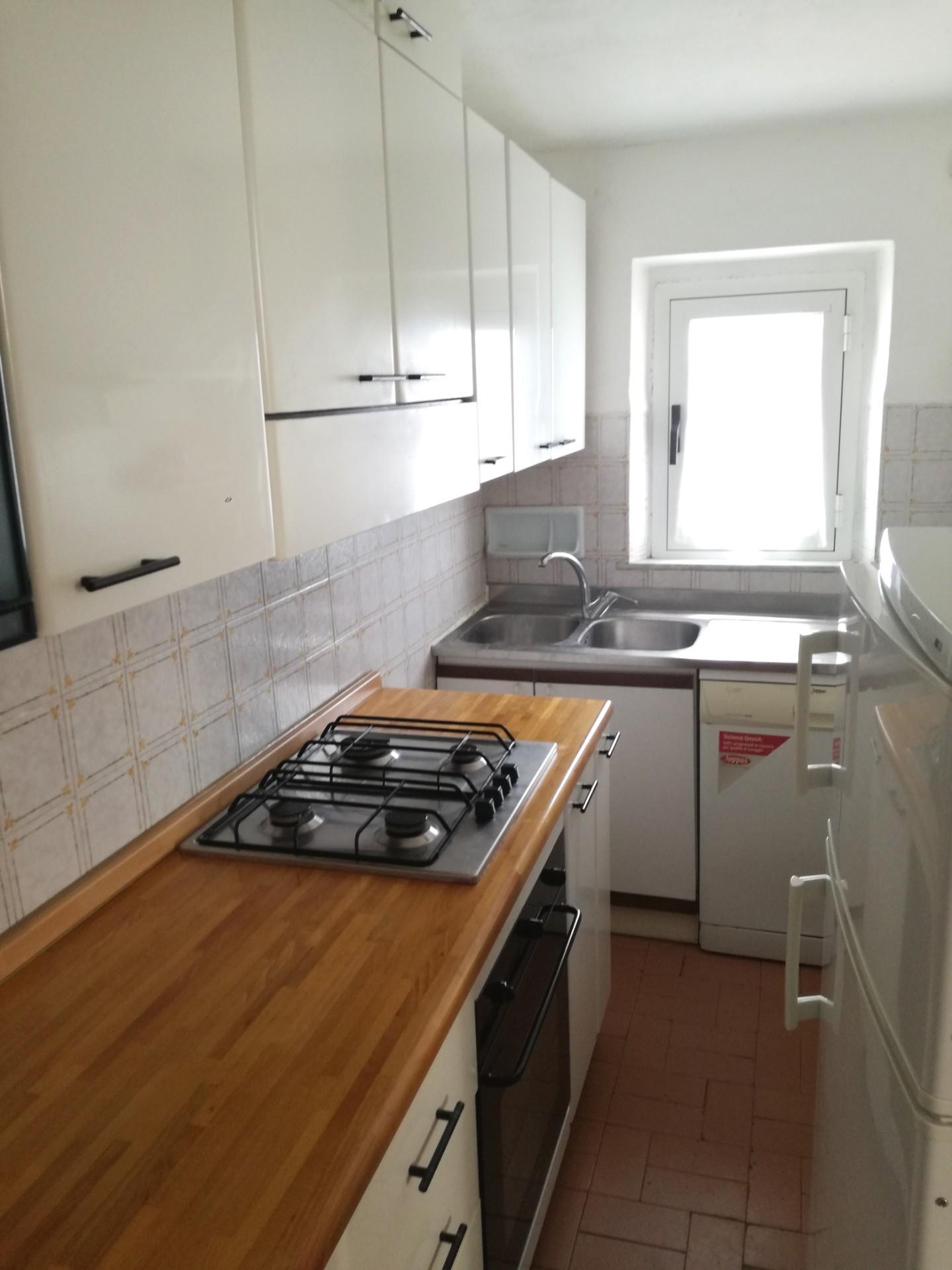 Quadrilocale arredato in affitto, Pontedera treggiaia