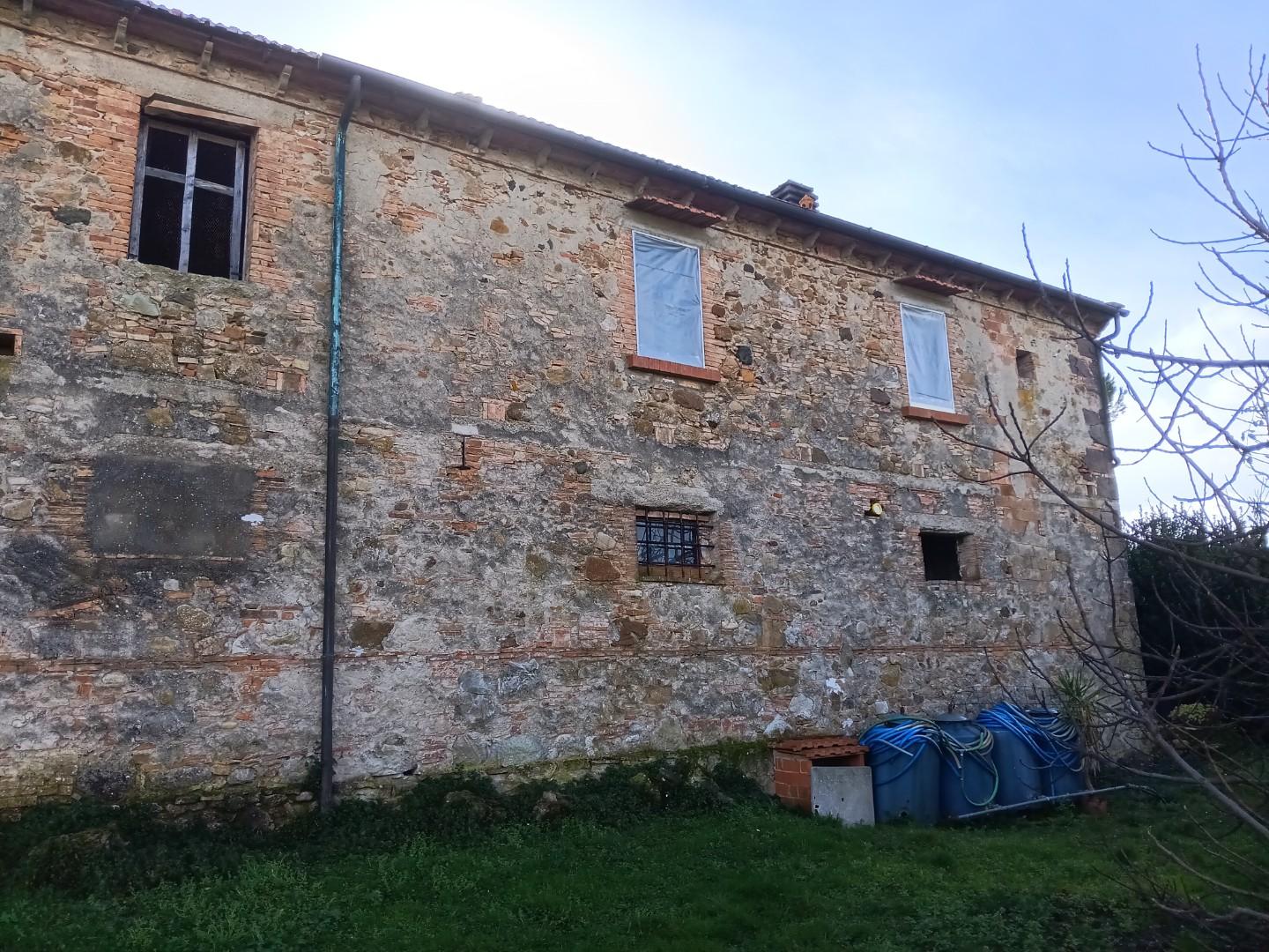 Rustico con giardino, Lajatico orciatico