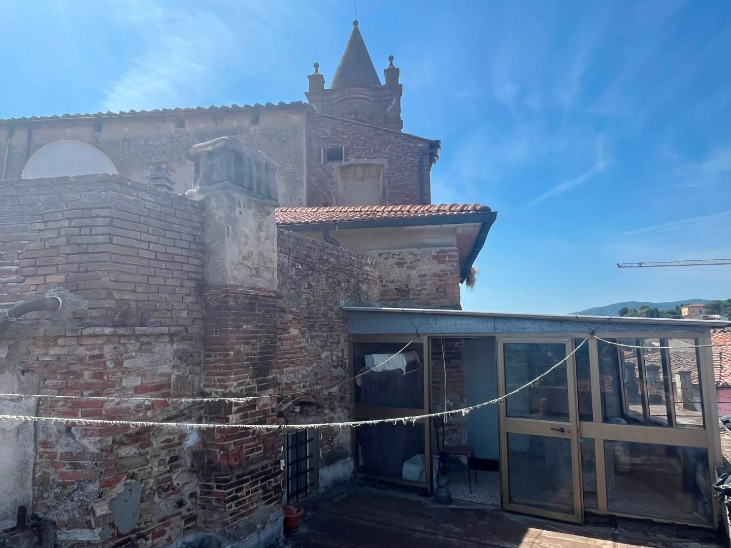 Appartamento con terrazzo a Terricciola