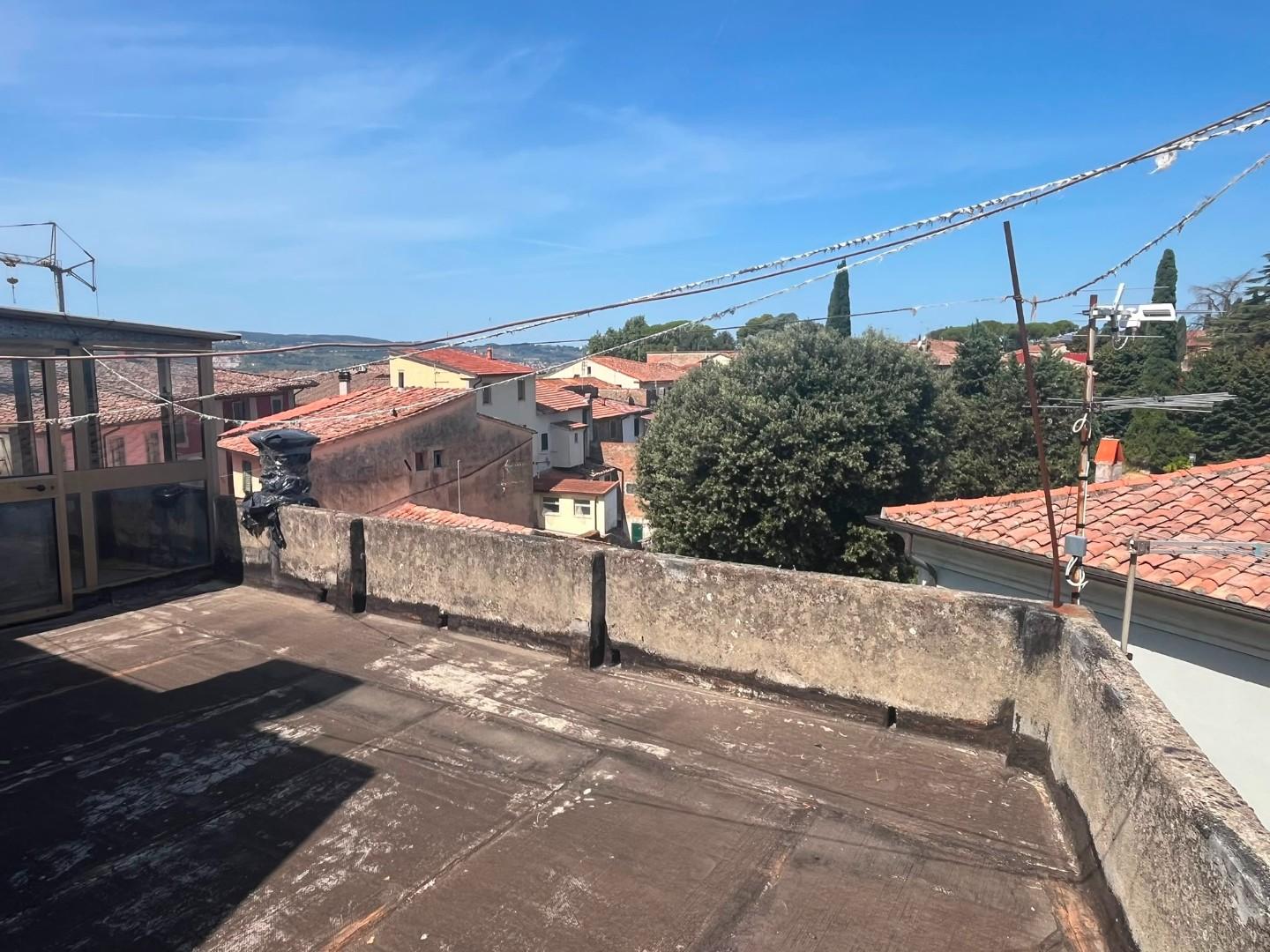 Appartamento con terrazzo a Terricciola