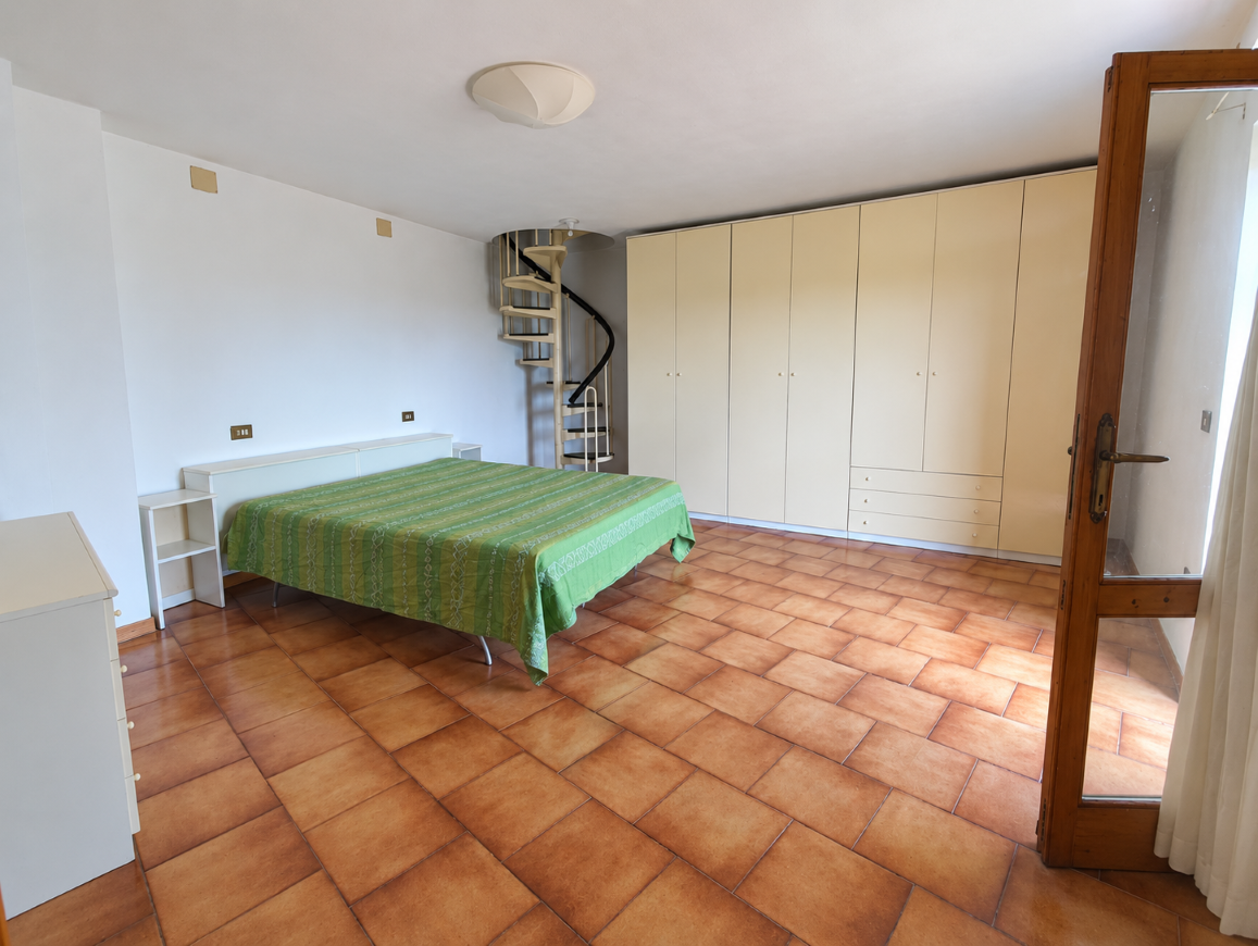 Casa indipendente con terrazzi, Palaia montefoscoli