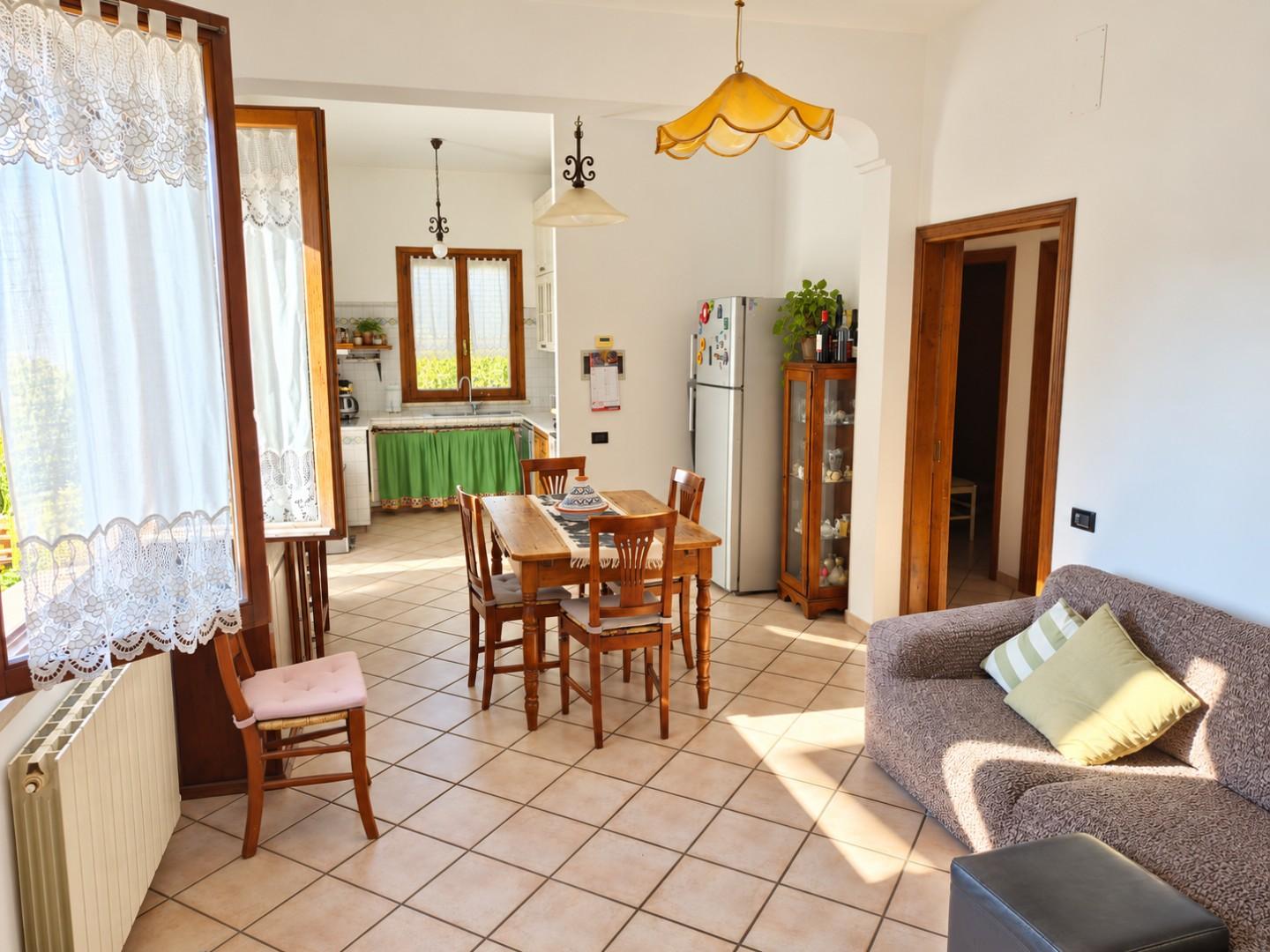 Appartamento con giardino, Montopoli in Val d'Arno angelica