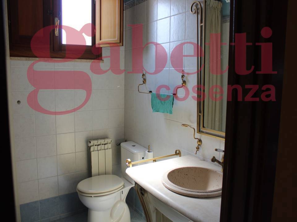 Appartamento con box a Cosenza