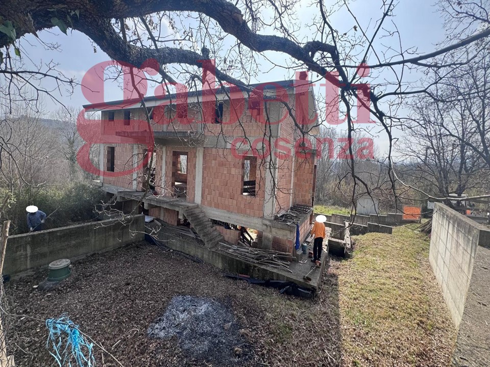 Villa Bifamiliare con giardino a Marano Marchesato