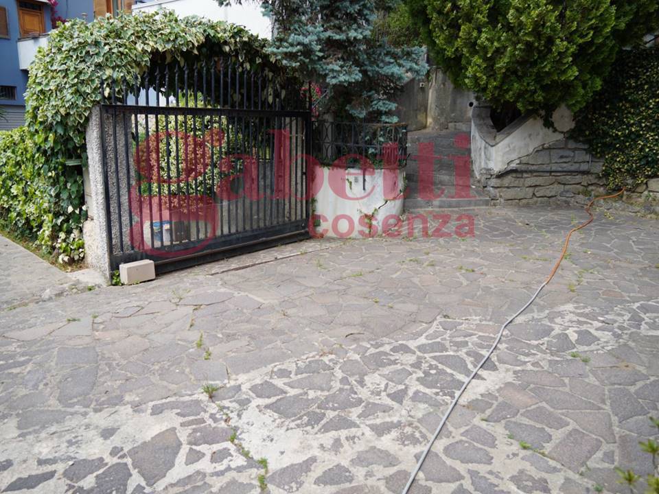 Villa da ristrutturare a Cosenza