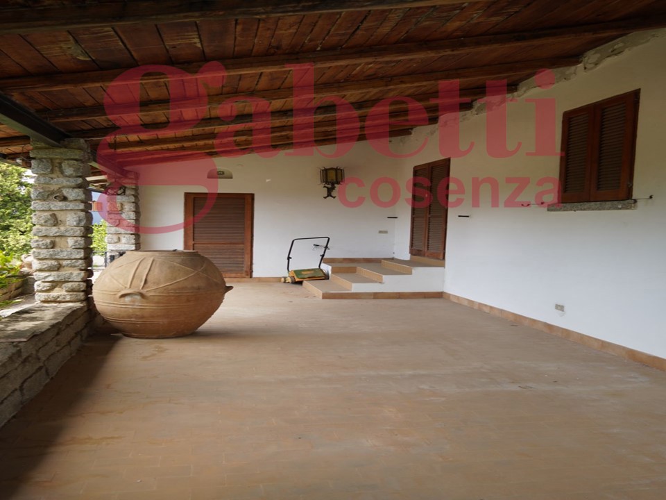 Villa da ristrutturare a Cosenza