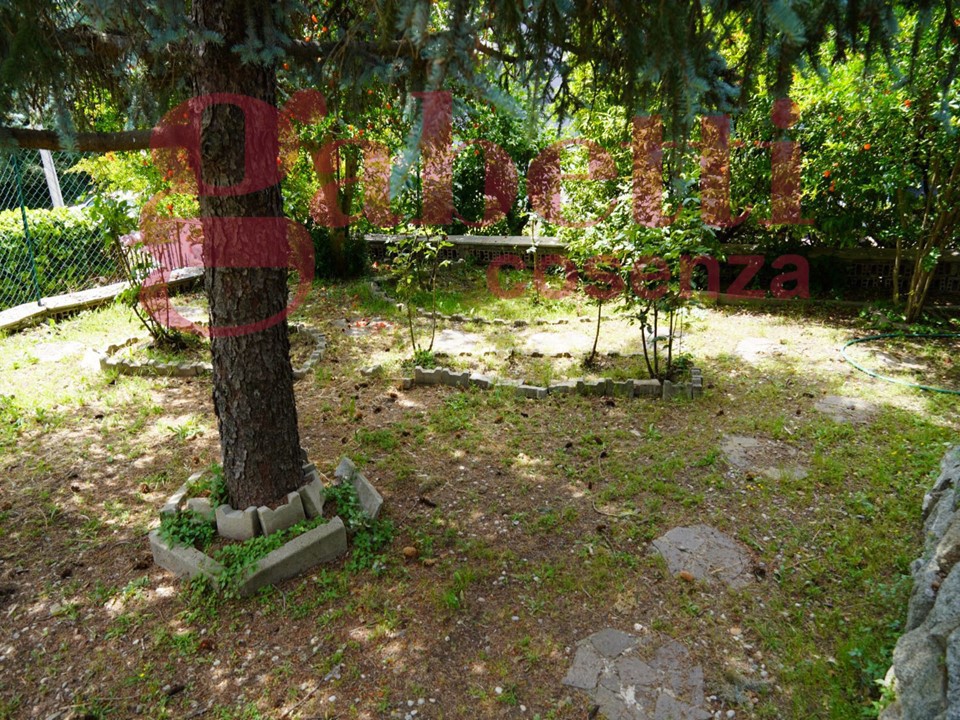 Villa da ristrutturare a Cosenza