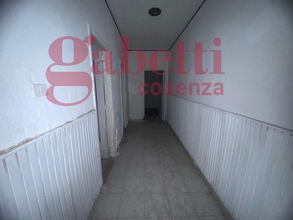 Bilocale da ristrutturare a Cosenza