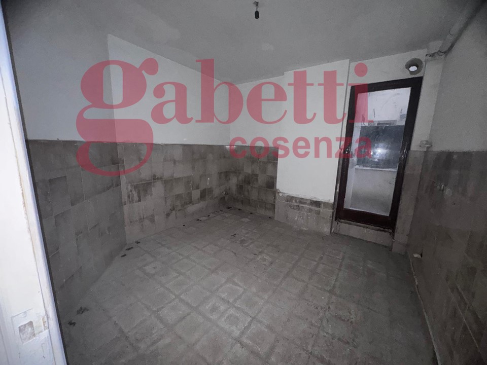 Bilocale da ristrutturare a Cosenza