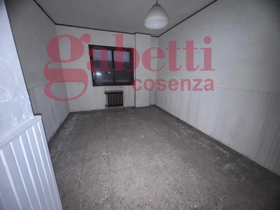 Bilocale da ristrutturare a Cosenza