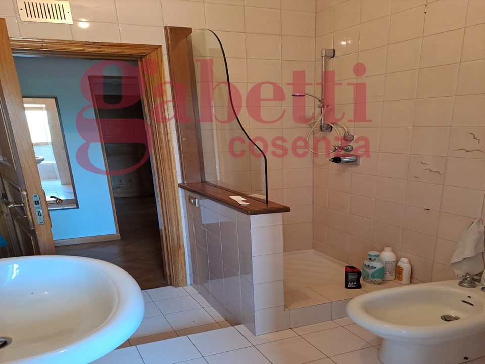 Casa indipendente ristrutturata a Cosenza