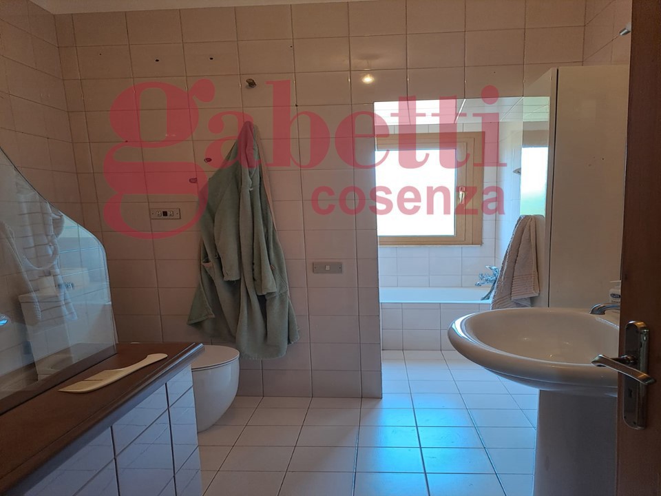 Casa indipendente ristrutturata a Cosenza