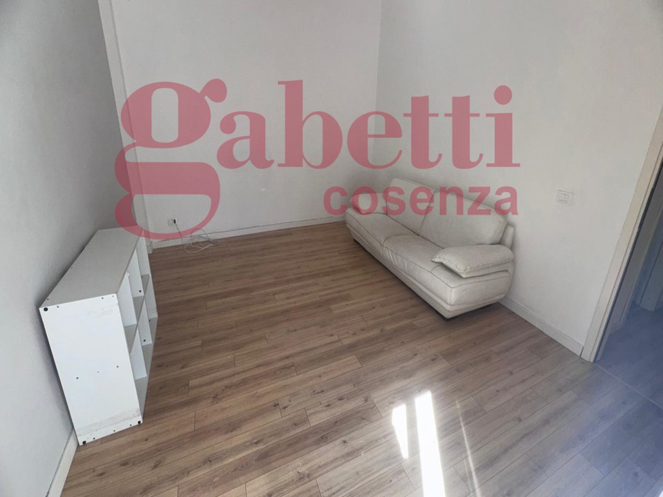 Quadrilocale in affitto a Cosenza