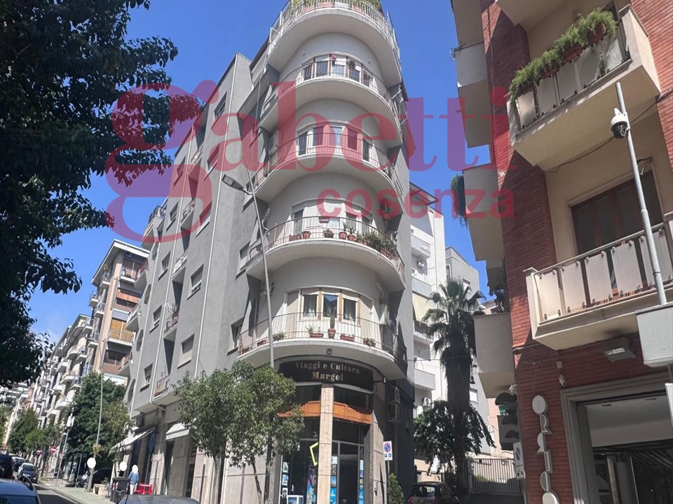Quadrilocale in vendita a Cosenza
