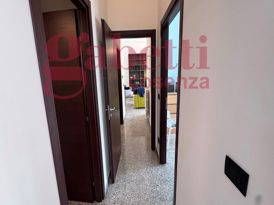 Trilocale arredato in affitto a Cosenza