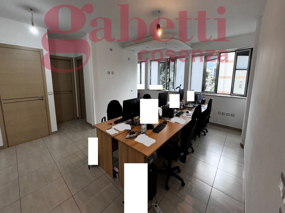 Ufficio in affitto a Rende