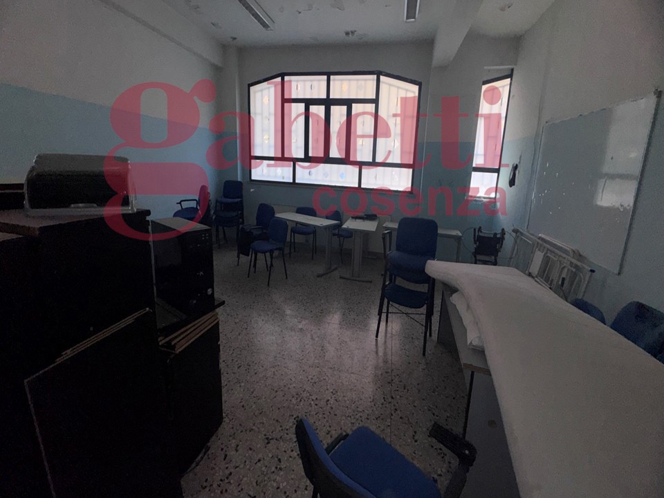 Magazzino in vendita a Cosenza