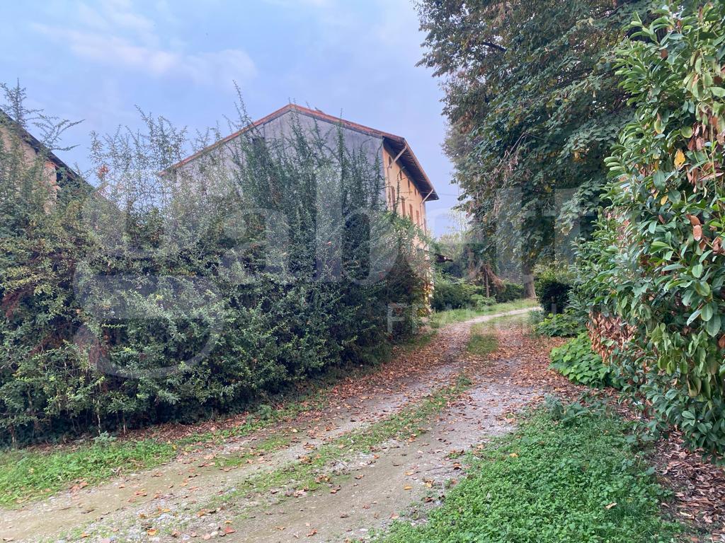 Rustico con giardino a Lodi