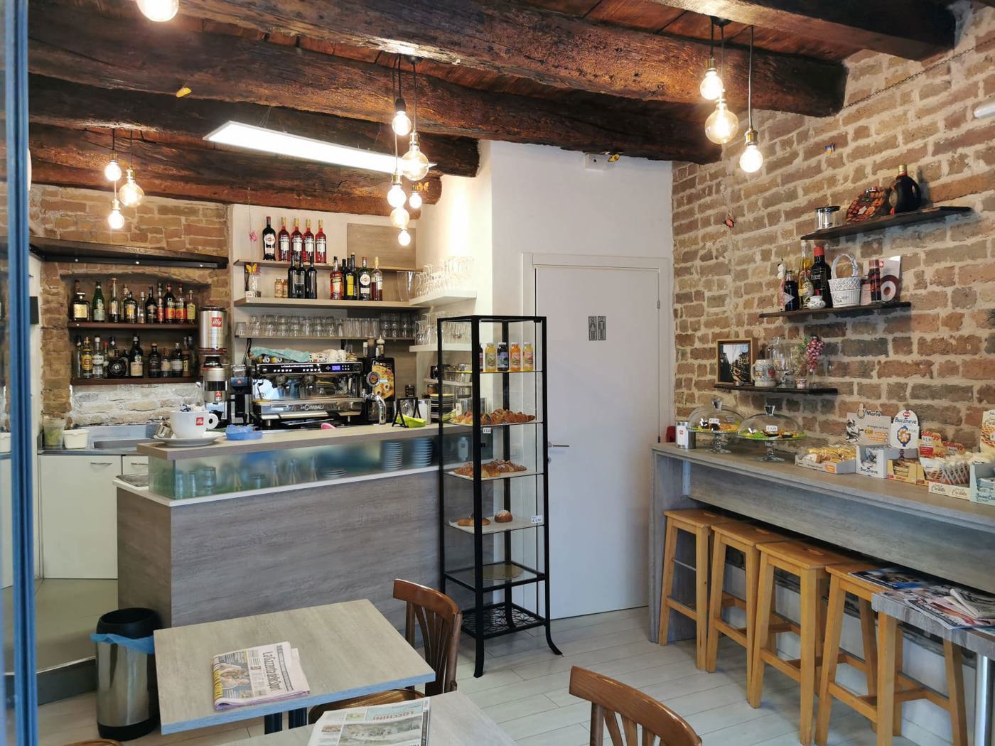 Attivit commerciale Bar e tabacchi in vendita a Lodi