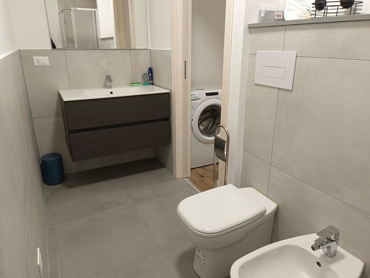 Monolocale arredato in affitto a Lodi