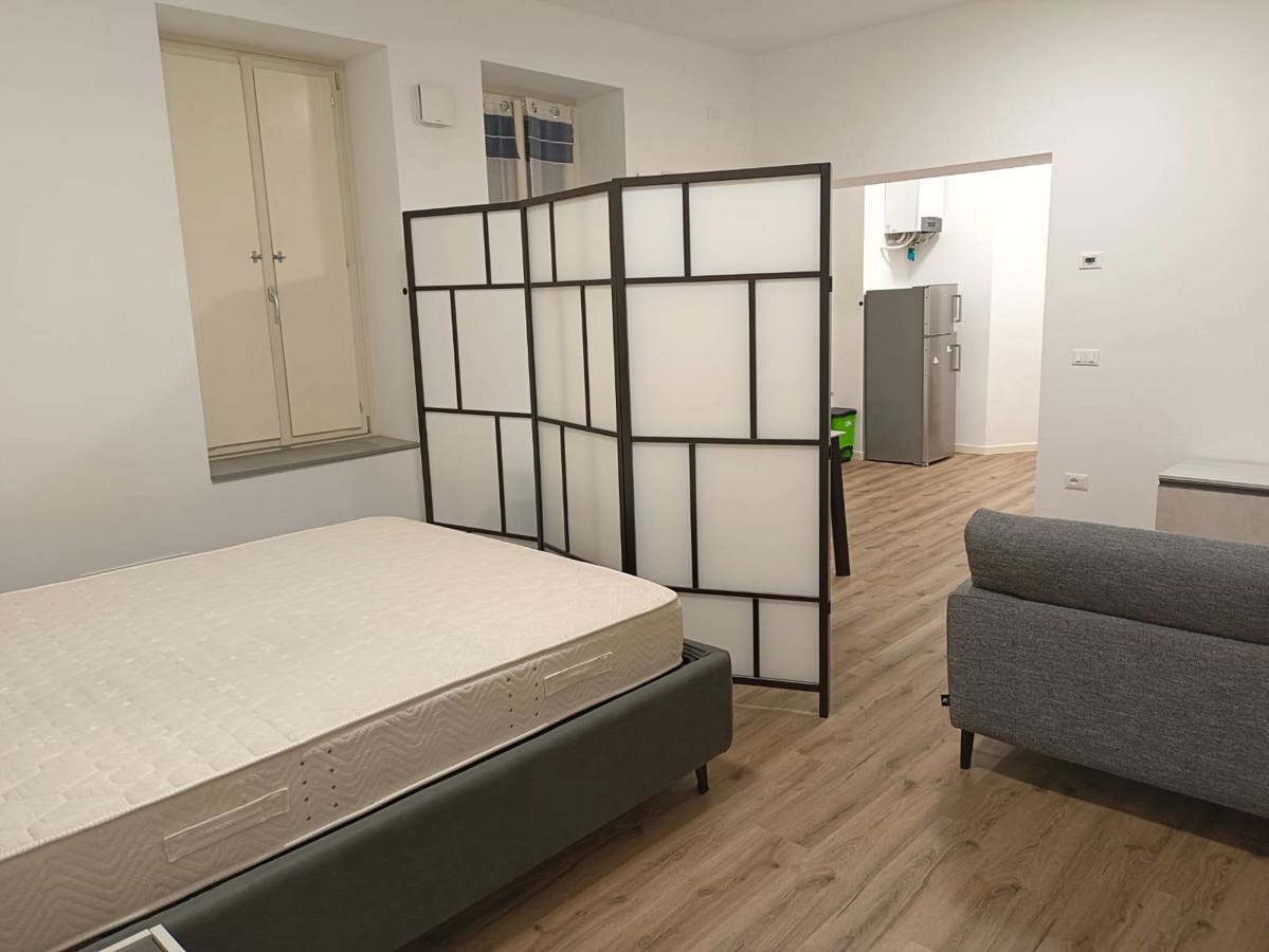 Monolocale arredato in affitto a Lodi