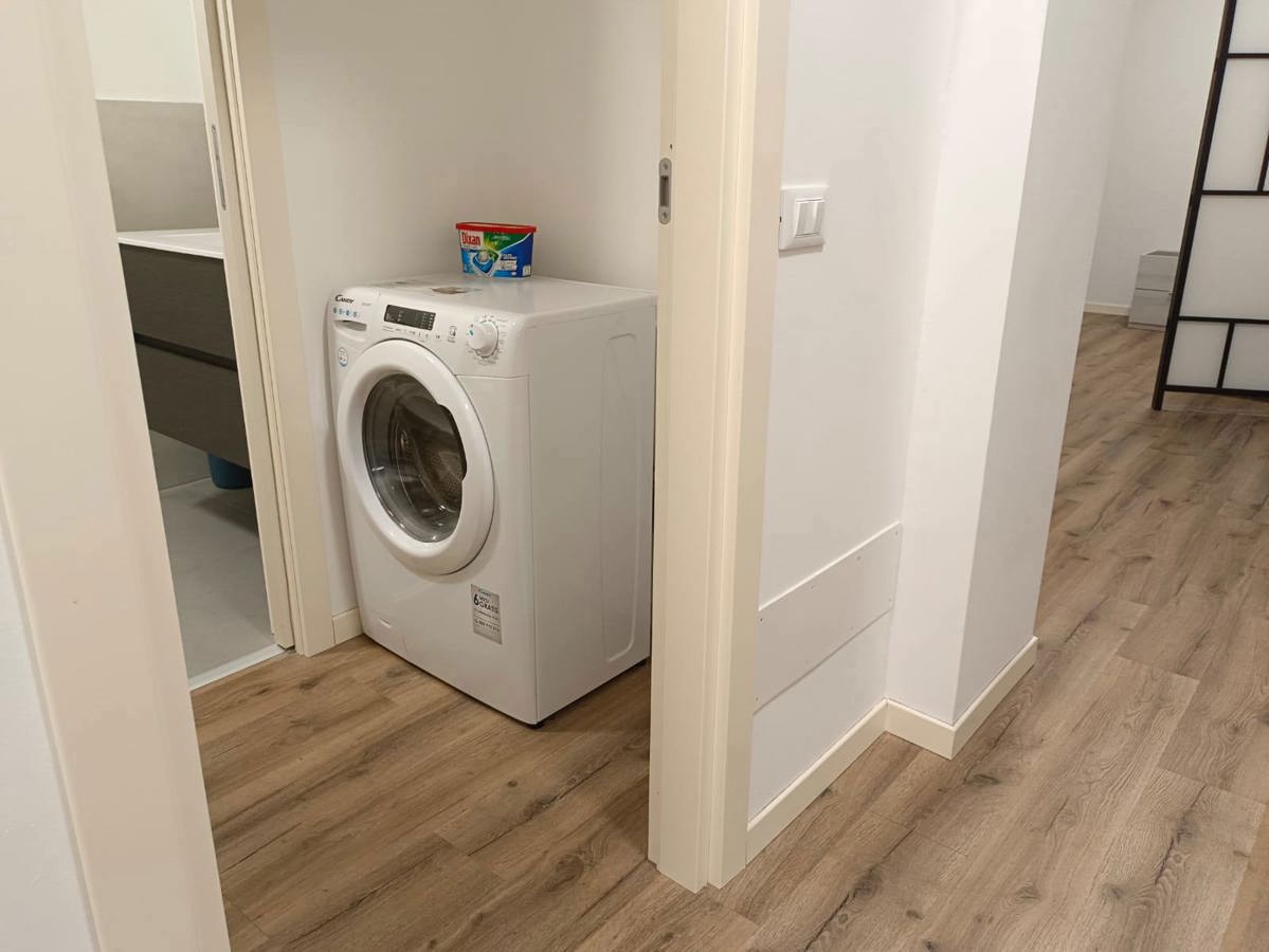 Monolocale arredato in affitto a Lodi