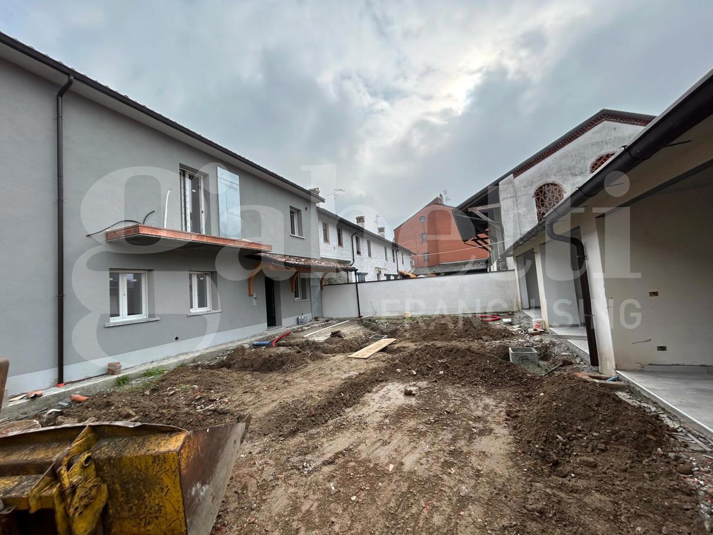 Trilocale con giardino a Cavenago d'Adda