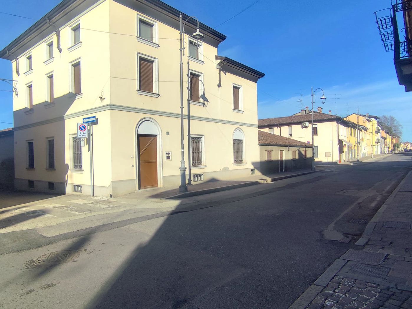 Casa indipendente con giardino a San Colombano al Lambro