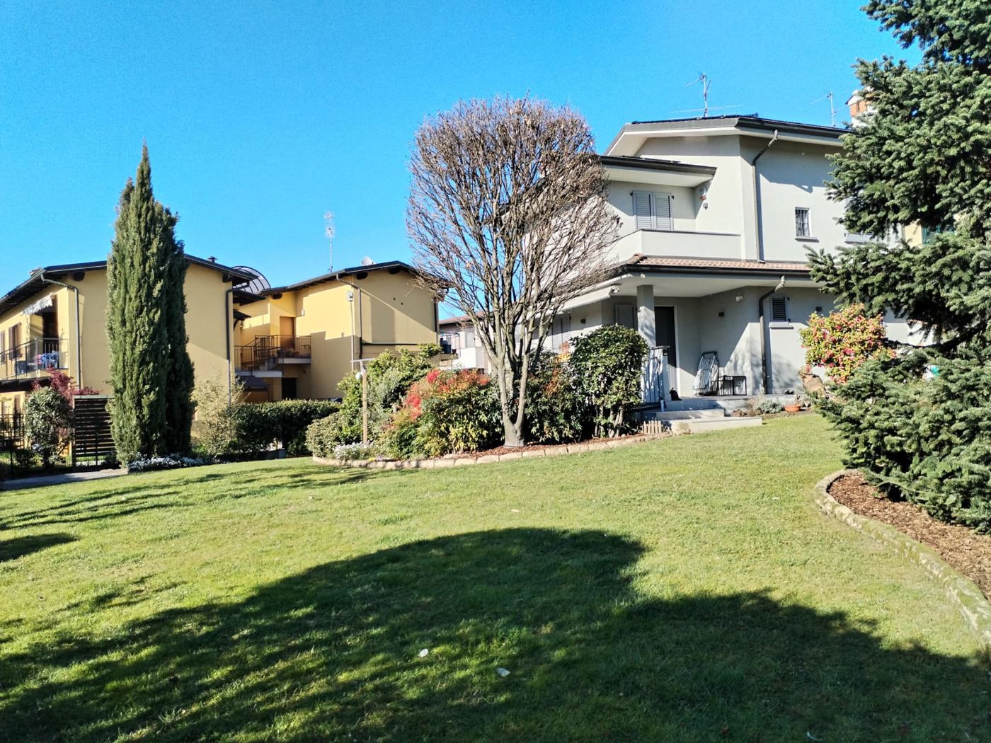 Villa Bifamiliare con giardino a San Martino in Strada