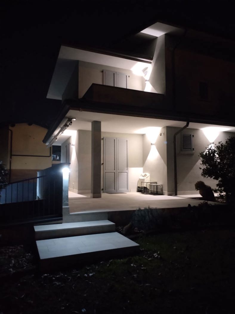 Villa Bifamiliare con giardino a San Martino in Strada