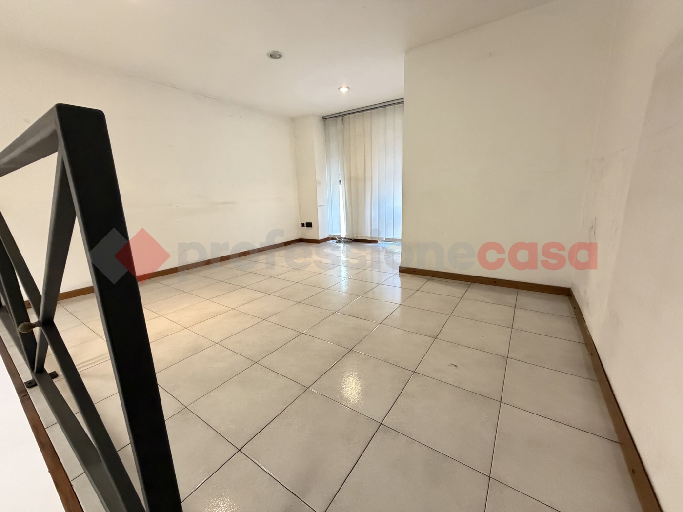 Negozio in vendita a Cesano Boscone