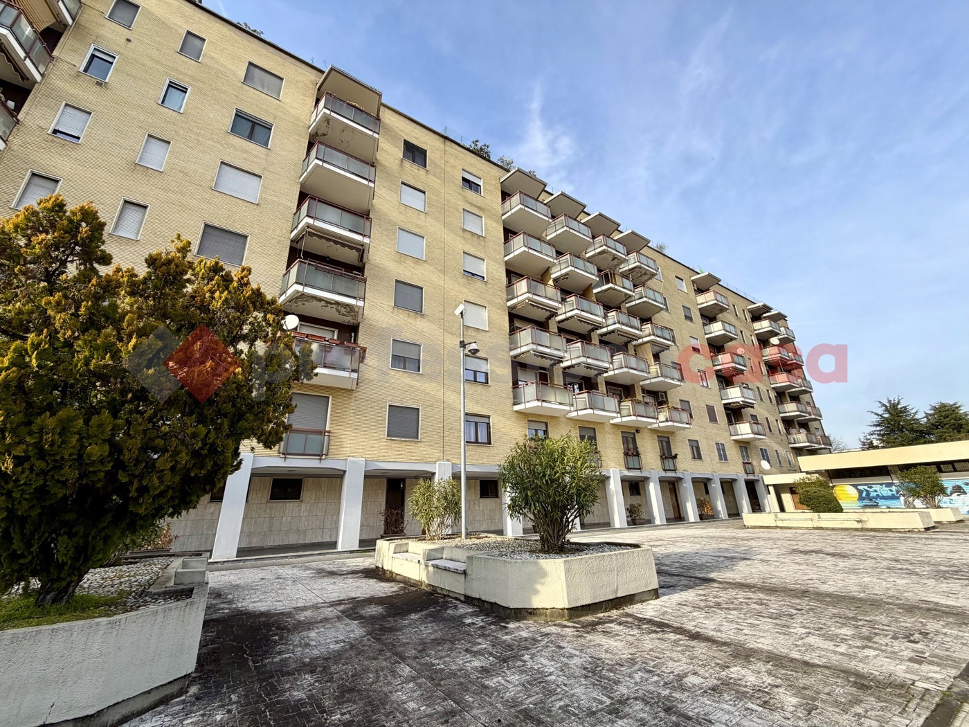 Bilocale da ristrutturare a Cesano Boscone