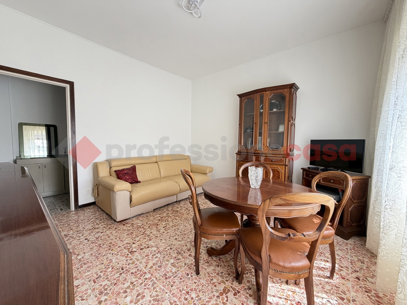 Bilocale arredato in affitto a Cesano Boscone