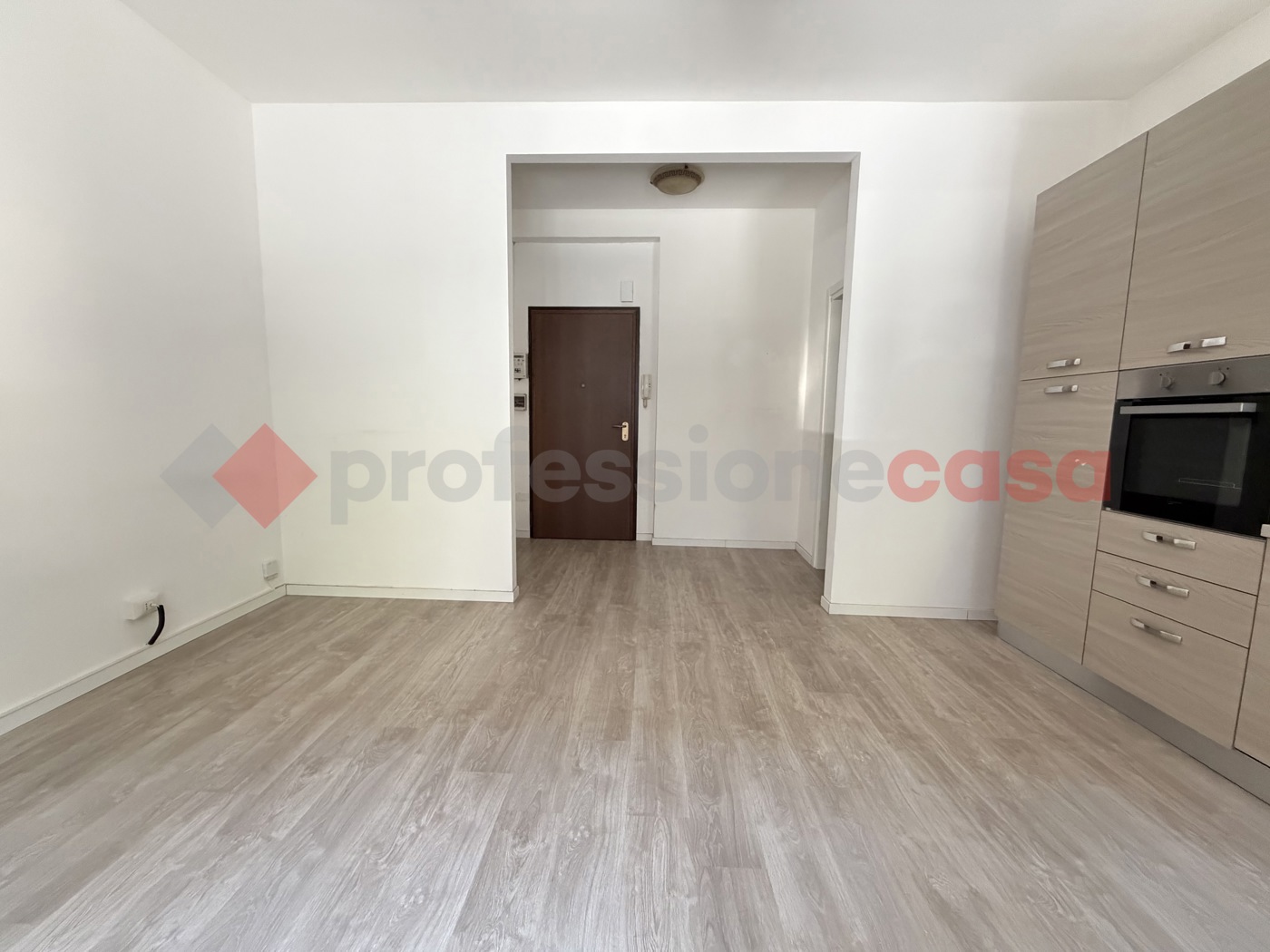 Monolocale arredato in affitto a Cesano Boscone