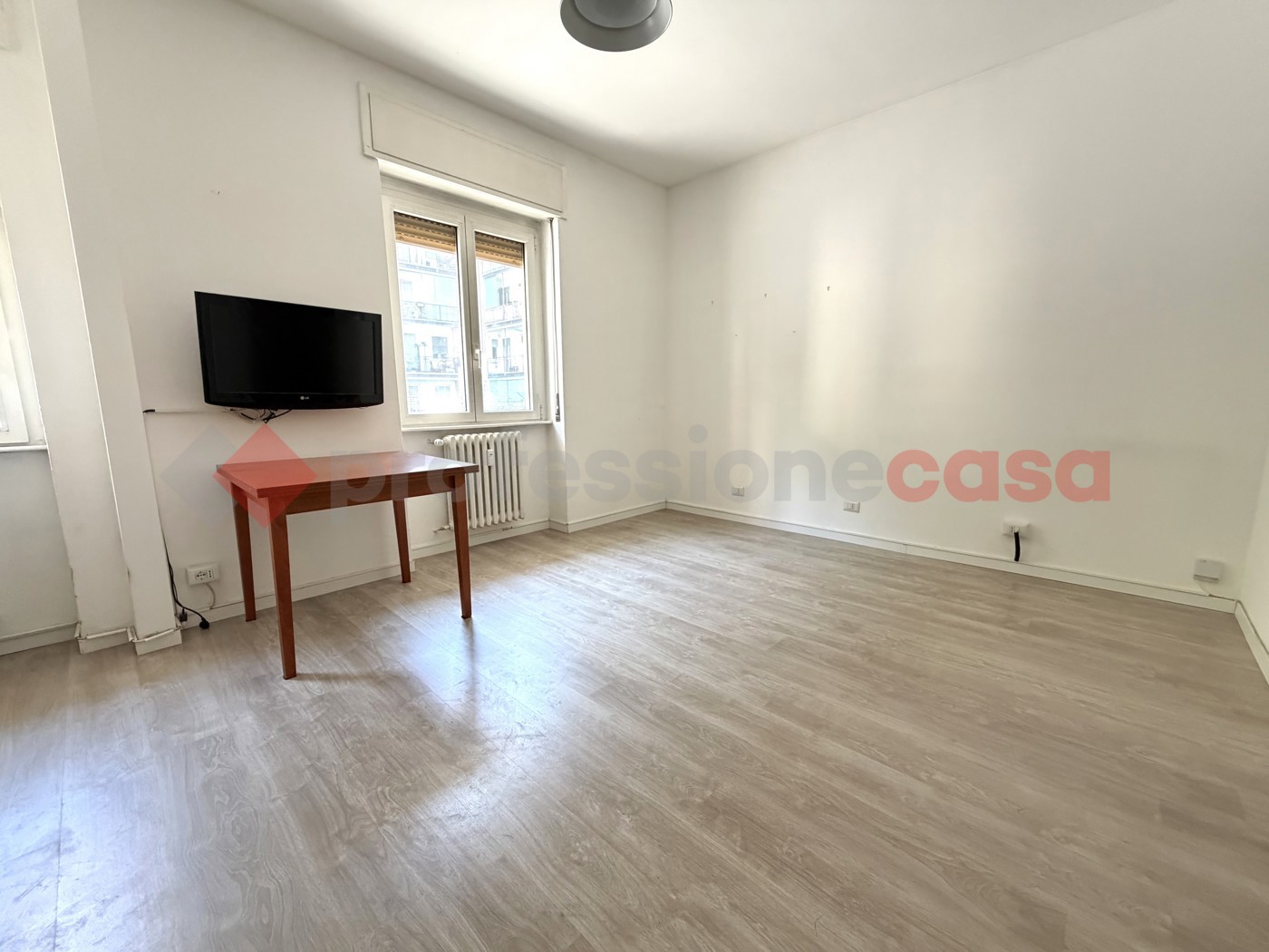 Monolocale arredato in affitto a Cesano Boscone